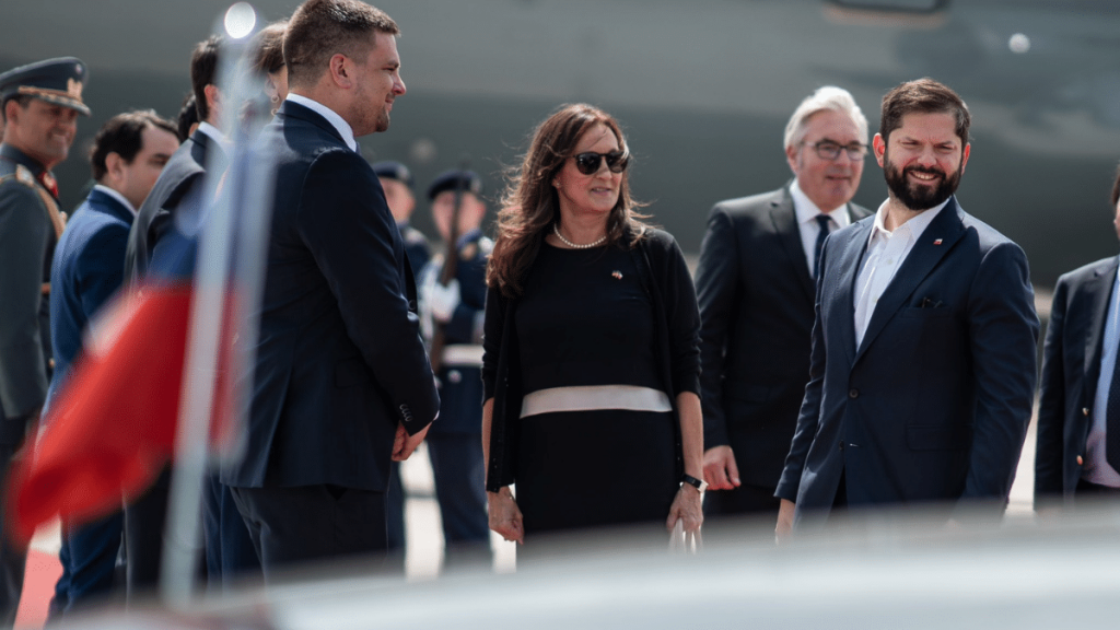Presidente Boric llegó a Alemania para dar inicio a la gira por Europa: “Tenemos una agenda muy intensa”