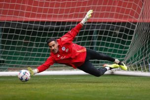 Claudio Bravo y la Copa América: “Las aspiraciones son altas, el relajo no lleva a ningún lugar”