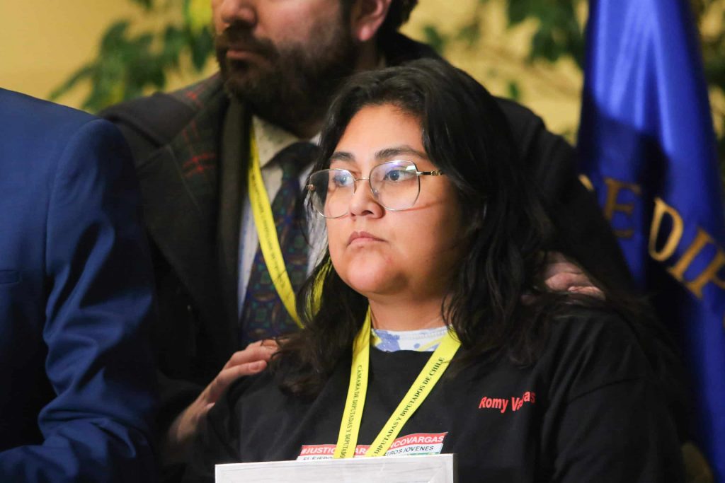 Madre de conscripto fallecido en Putre tras exhumación del cuerpo: “Desde el día uno yo insistí en la búsqueda de la verdad”