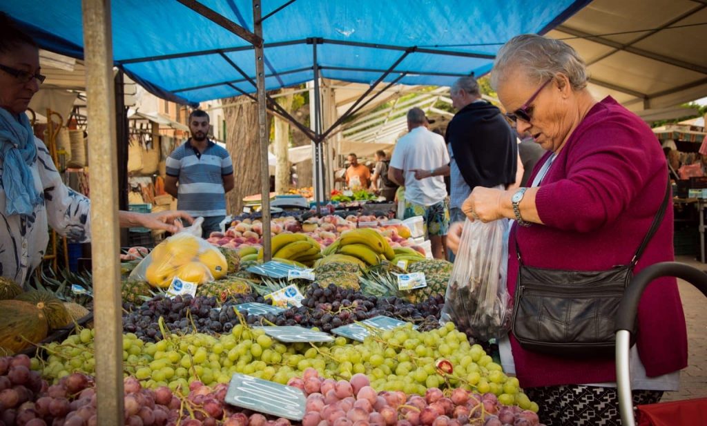 Morosidad en Chile: Preocupa aumento de adultos mayores