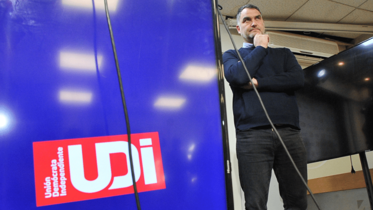 UDI pide al Servel investigar al Partido Comunista por viaje de su directiva a Cuba