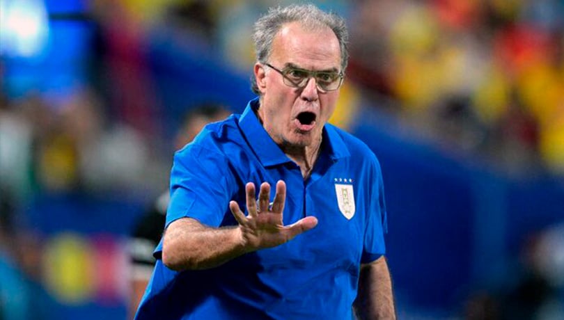 “Le pueden pasar la cuenta”: Guarello respalda a Bielsa y arremete contra Conmebol