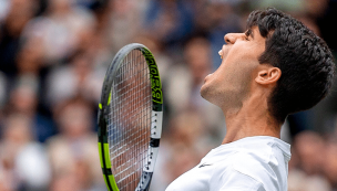 Carlos Alcaraz barre a Djokovic y se consagra bicampeón en Wimbledon