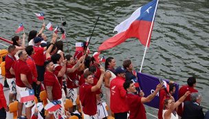 ¡Tremendos! Team Chile desfila en el Río Sena en la apertura de los Juegos Olímpicos