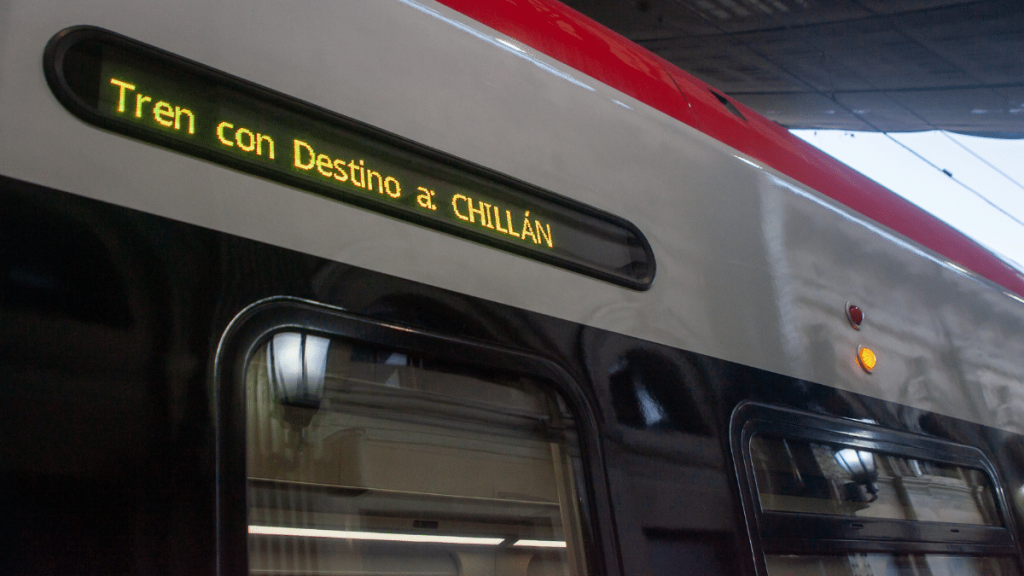 EFE Contraloría detectó irregularidades en trenes para servicio de pasajeros Alameda-Rancagua y Alameda-Chillán de EFE.