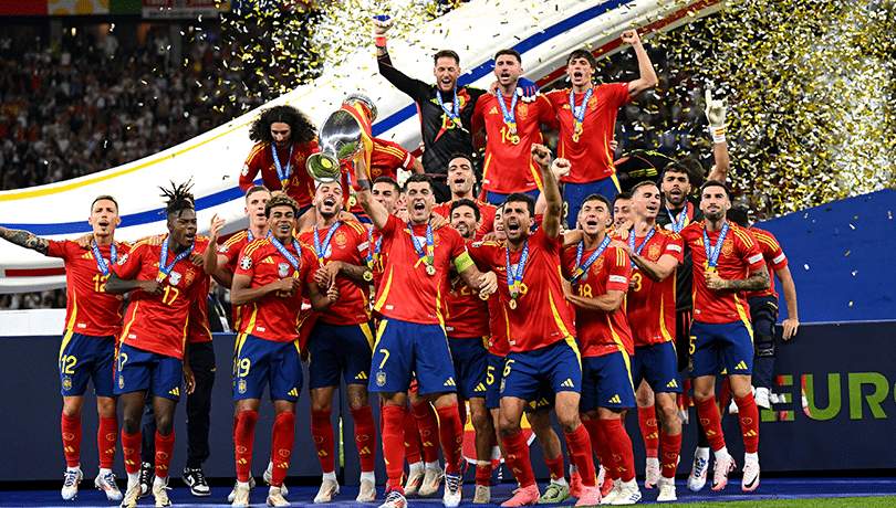 España es el primer campeón en ganar siete partidos en una Eurocopa