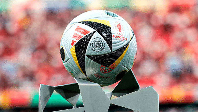 UEFA designa a árbitro francés para dirigir la final de la Eurocopa