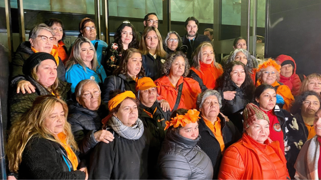 Junaeb Manipuladoras de alimentos lograron acuerdo con Junaeb.