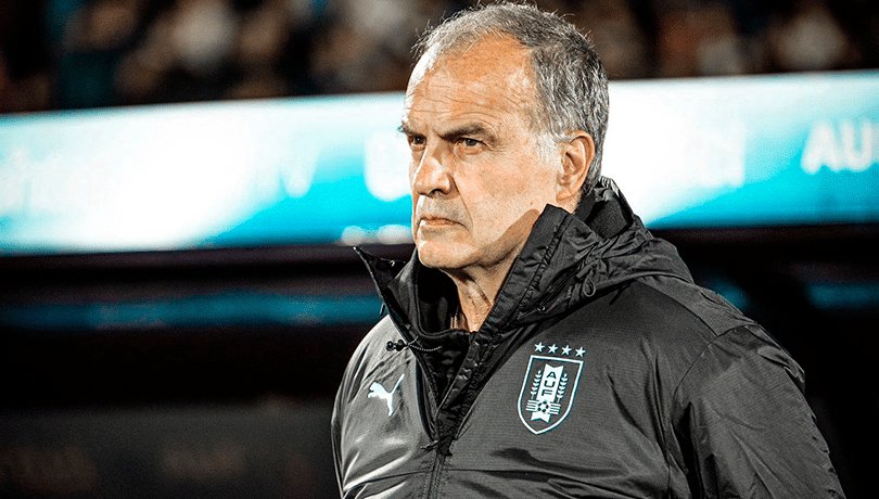 Marcelo Bielsa y el cariño del hincha chileno: “Recibo muchísimo más de lo que debería”