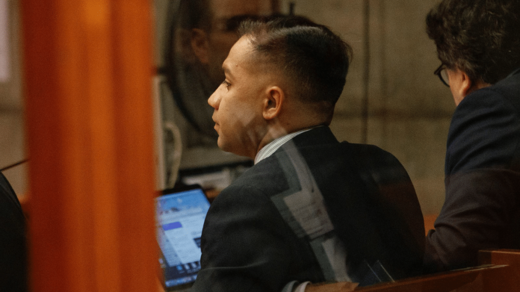 Tribunal absuelve a excarabinero Sebastián Zamora.