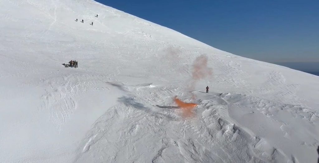 Carabineros rescata a excursionista argentino en el Volcán Llaima
