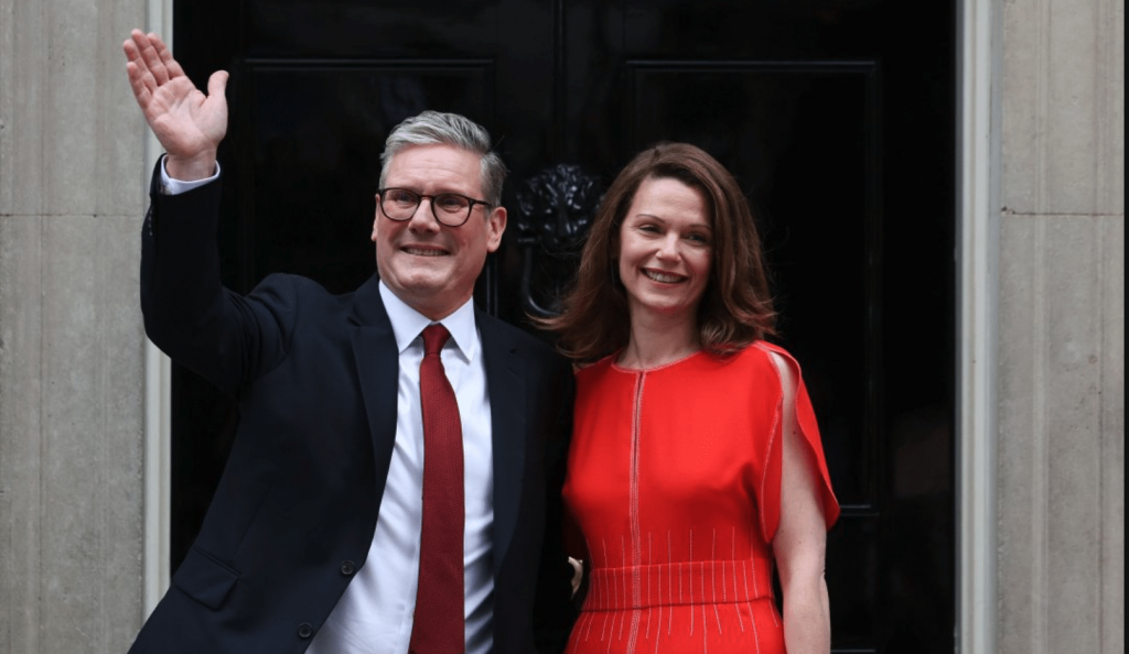 Keir Starmer asume como primer ministro del Reino Unido: “El cambio empezará inmediatamente”