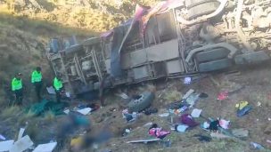 Perú: Caída de autobús a un abismo deja al menos 23 fallecidos y 13 heridos