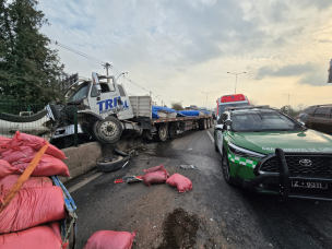 Quilicura: Choque entre dos camiones y un bus deja un fallecido y tres heridos