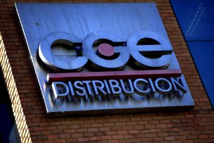 CGE: Más de 2 mil postes chocados y 10 accidentes diarios al tercer trimestre del año