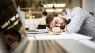 Chile experimenta el más alto nivel de aburrimiento en el trabajo en la región