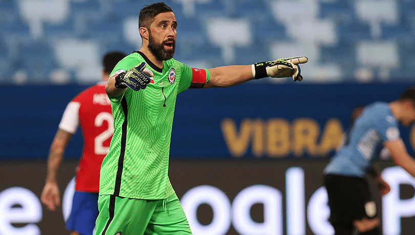 Claudio Bravo y un futuro en la banca de La Roja: “Sería magnífico, un sueño”