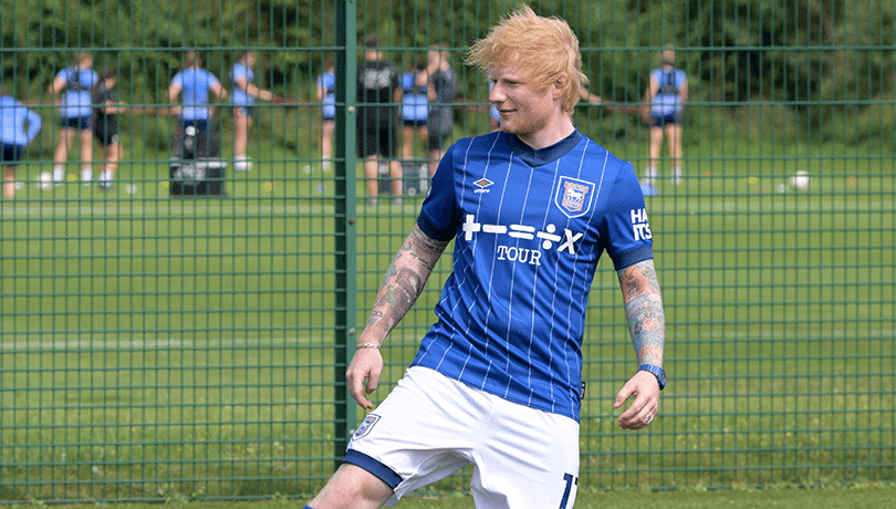 Ed Sheeran se convierte en accionista minoritario de club de la Premier League