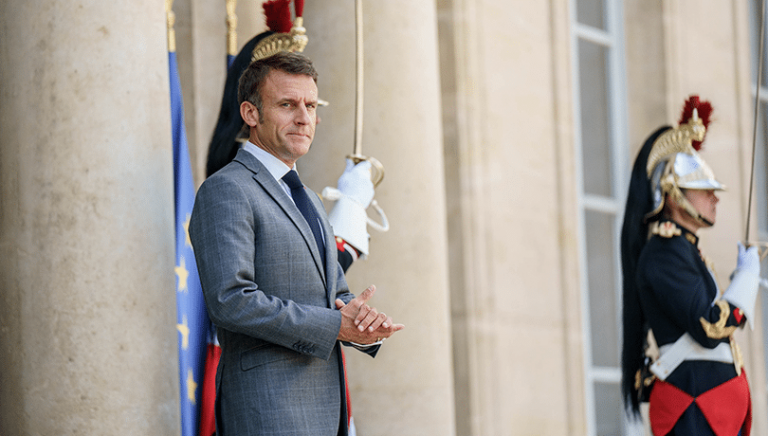 Macron responsabiliza a grupos de la extrema izquierda por disturbios en Francia y advierte de sanciones