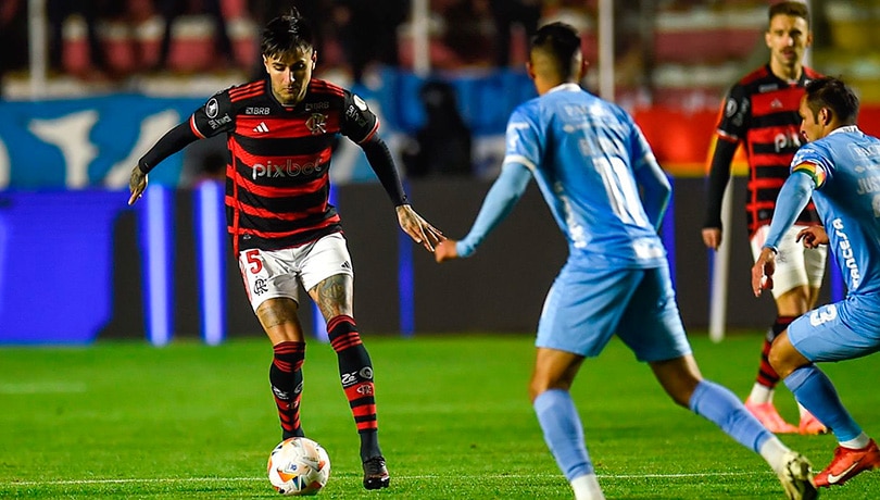 Pese a caer ante Bolívar: Flamengo de Erick Pulgar clasifica a cuartos de Copa Libertadores