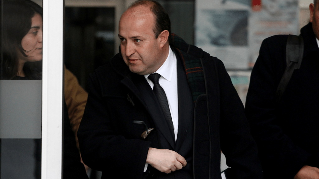 Ministerio Público abre investigación penal contra exfiscal Guerra por supuesto “intercambio de información” con Hermosilla