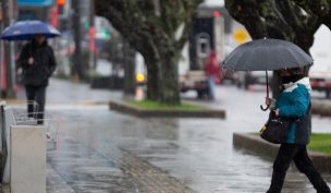 DMC anticipa el horario en que llegará la lluvia a la Región Metropolitana