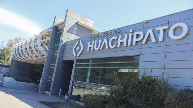 Huachipato cambia de dueño: CAP vende la siderúrgica a Aceros AZA por US$130 millones