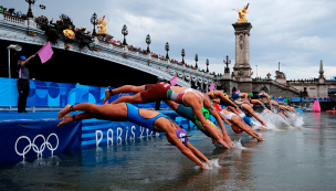 Calidad del agua en el Sena obliga a suspender entrenamiento de natación en París 2024