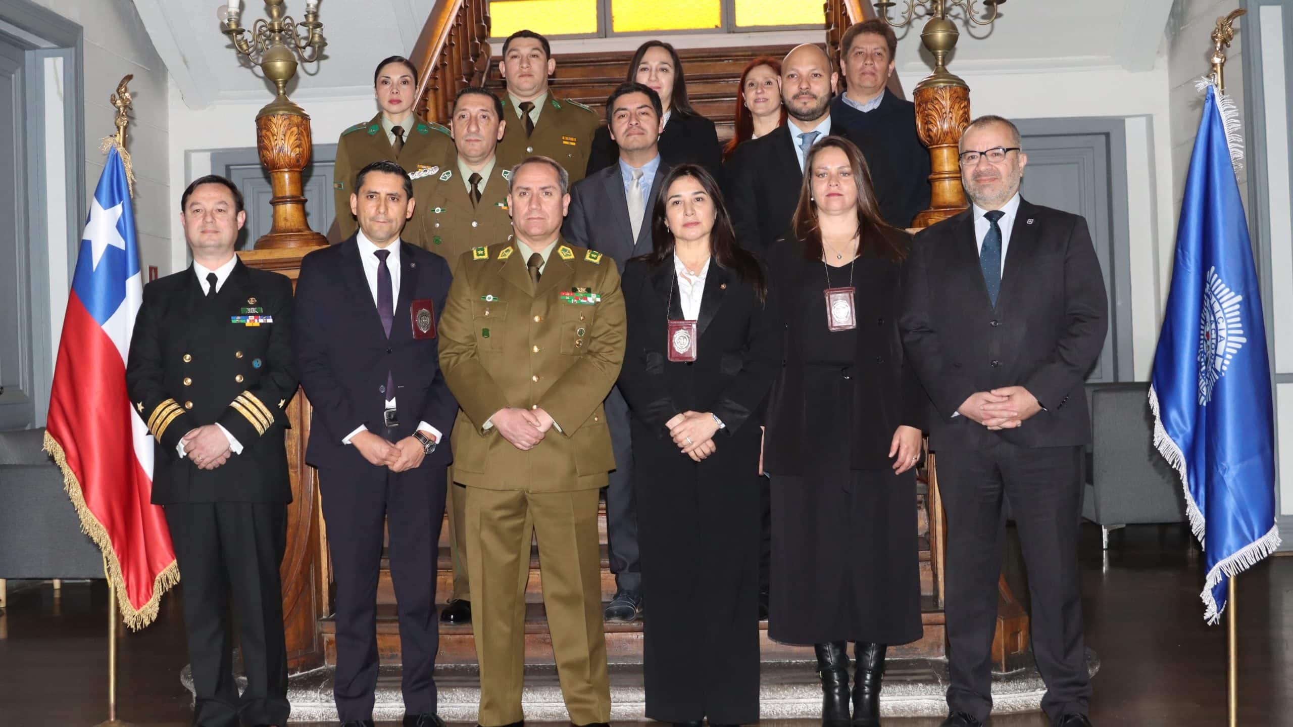 Cooperación entre policías e Interpol