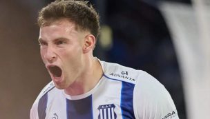 Bruno Barticciotto marca un golazo en igualdad de Talleres ante Instituto