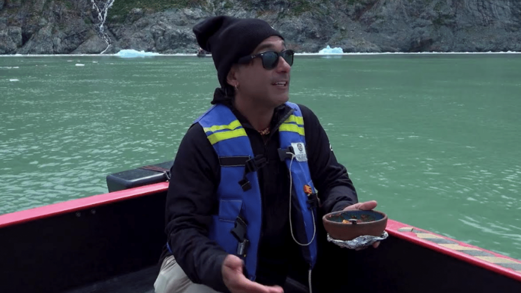 Claudio Iturra continuará su viaje por la Patagonia y llegará a la enorme pared de hielo del glaciar San Rafael