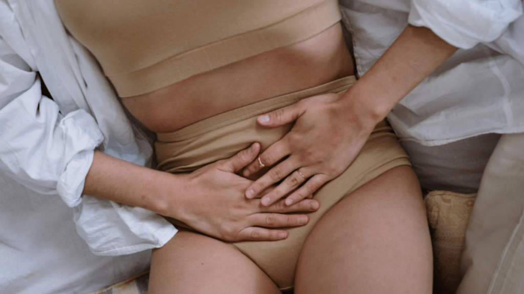 Más allá de la incomodidad: Experto explica los efectos a la salud de una menstruación abundante y la importancia del chequeo preventivo