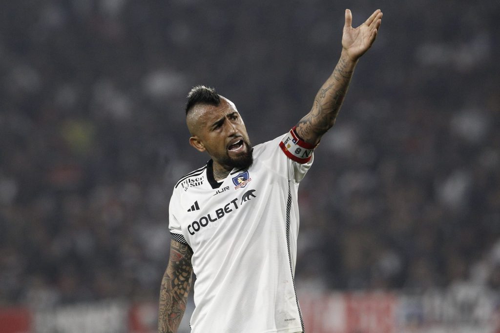 VIDEO | “Si tengo que pelear, será dentro de la cancha”: Vidal sale a aclarar polémicos dichos tras partido ante River