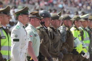 Carabineros rinde homenaje a sus mártires en Parada Militar 2024