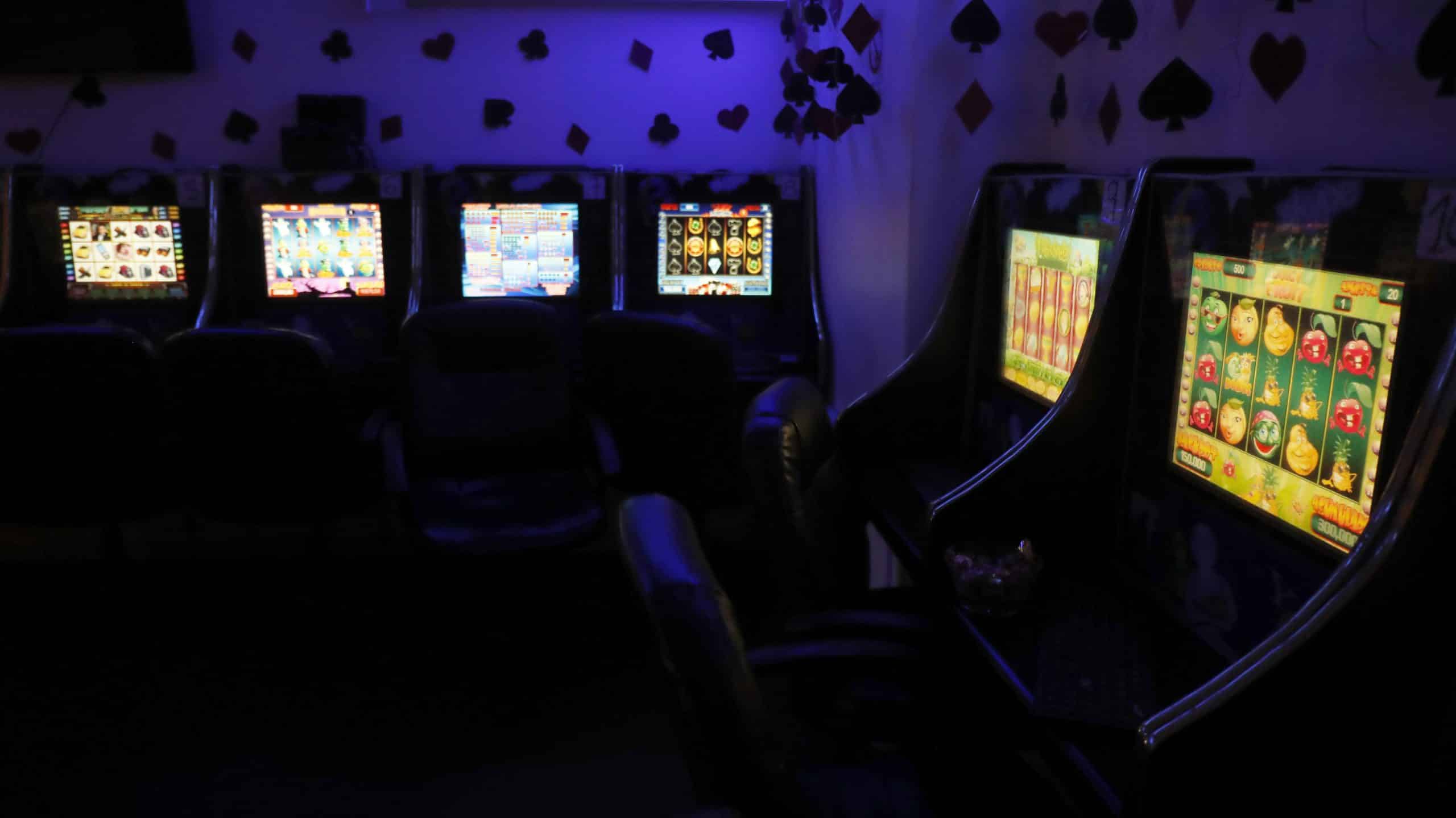 Fiscalización casinos clandestinos en el Biobío - Agencia Uno 