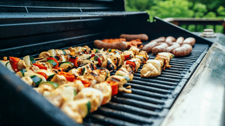 ¿Celíacos o veganos en el asado? Las claves para preparar una parrilla segura durante Fiestas Patrias