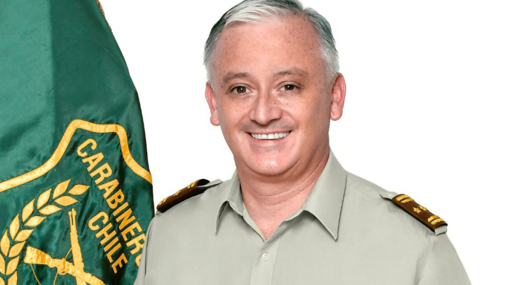 Marcelo Araya Zapata es el nuevo general director de Carabineros tras la renuncia de Yáñez