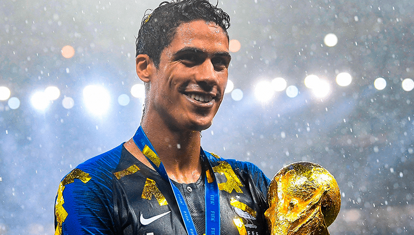 Raphaël Varane se retira del fútbol: “Es el momento de parar y colgar mis botas”