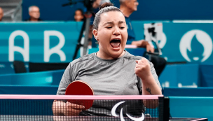 ¡Histórica! Tamara Leonelli clasifica a cuartos de final en Para tenis de mesa en París 2024