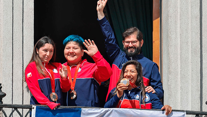 Presidente Gabriel Boric recibe al Team ParaChile en el Palacio de La Moneda