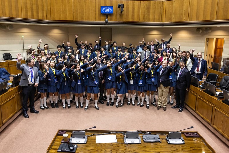 Inédita actividad educativa permitió a estudiantes “ser senadores por un día”: Aprobaron un proyecto de ley