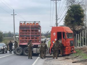 Carabineros detiene a dos personas por el robo con intimidación de un camión de gas en Maipú