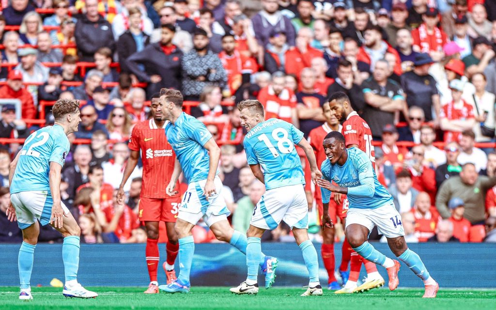 Sorpresa en la Premier League: Liverpool cae ante Nottingham Forest y suma su primera derrota de la temporada