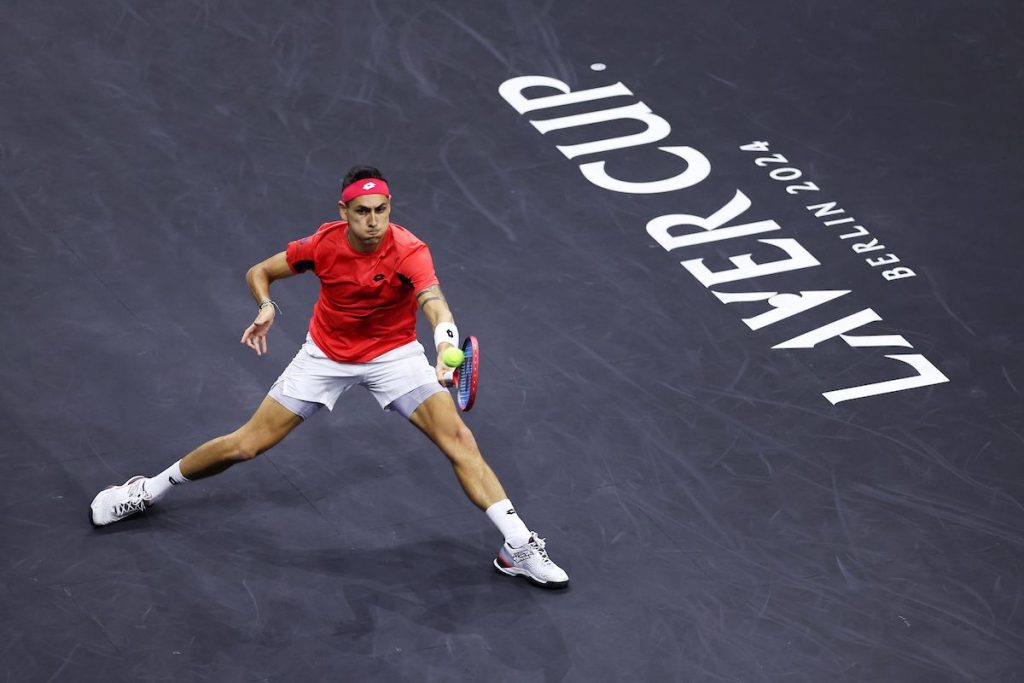 Dolorosa derrota: Alejandro Tabilo deja escapar el segundo set y cae ante Dimitrov en la Laver Cup