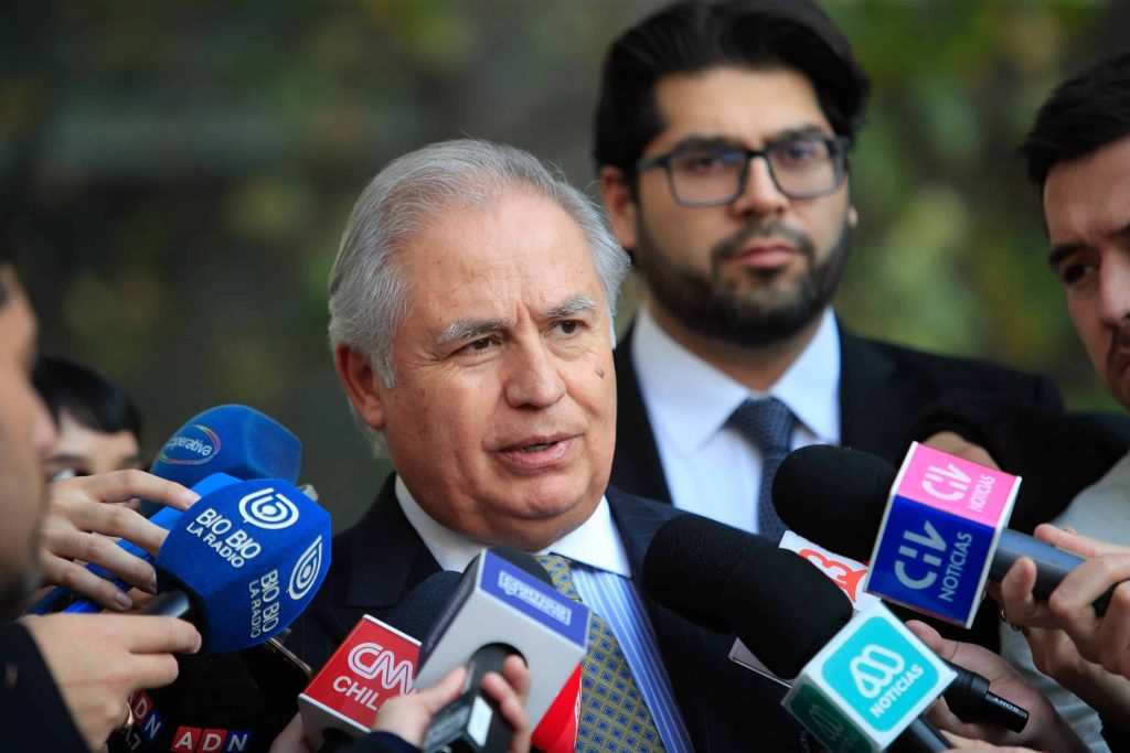 Defensa de Vivanco denuncia “faltas al debido proceso” en causas contra magistrada: “Es muy difícil defenderse así”