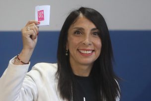 Candidata Karla Rubilar tras votar en Puente Alto: 