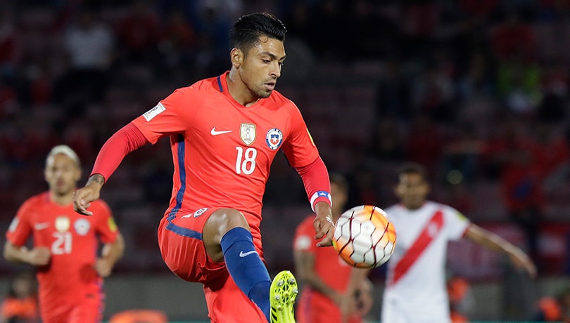 ¿Apunta a Carlos Palacios? Gonzalo Jara agradece a quienes “nunca se negaron a vestir la camiseta de Chile”