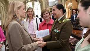 Evelyn Matthei lidera encuentro para promover la detección precoz del cáncer de mamas