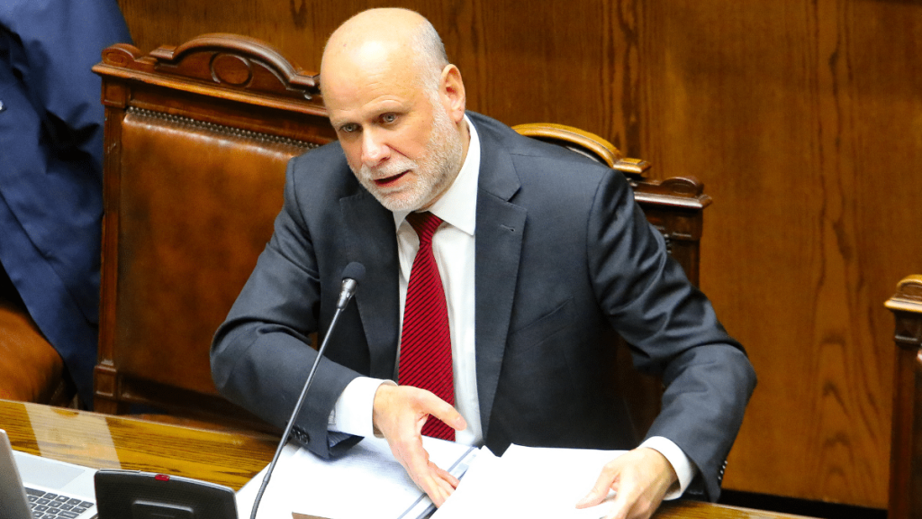 Elizalde y tramitación de proyectos: “Nosotros pedimos que se cumplan las urgencias, en muchos casos es así y en otros no”