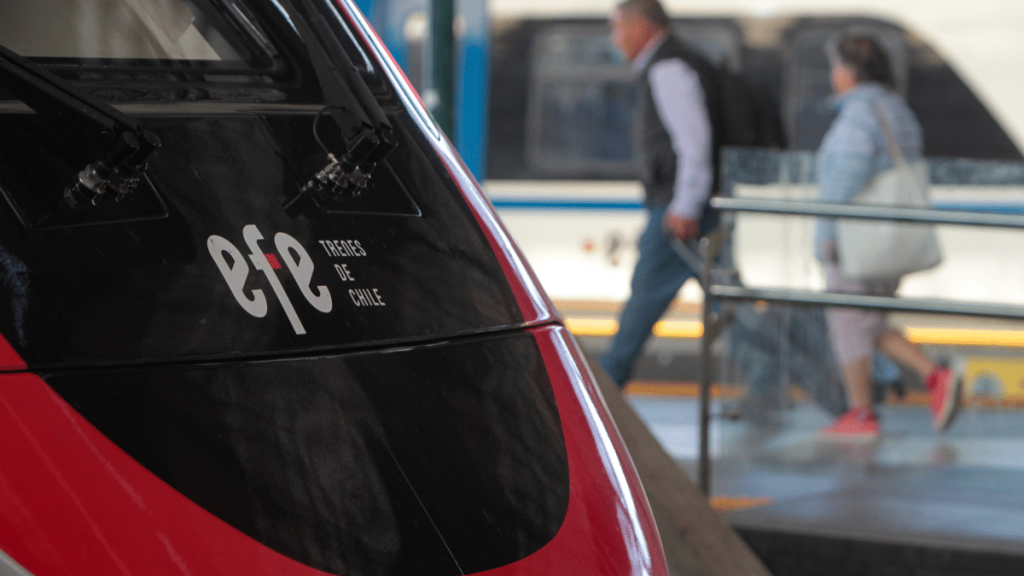 Firman contrato para modernizar señalización ferroviaria de EFE: Inversión alcanza los US$ 61 millones